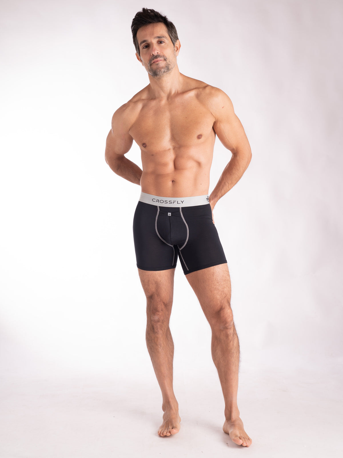 Crossfly men&#39;s IKON X 6&quot; black / silver boxers from the Everyday series, featuring X-Fly and Coccoon internal pocket support.